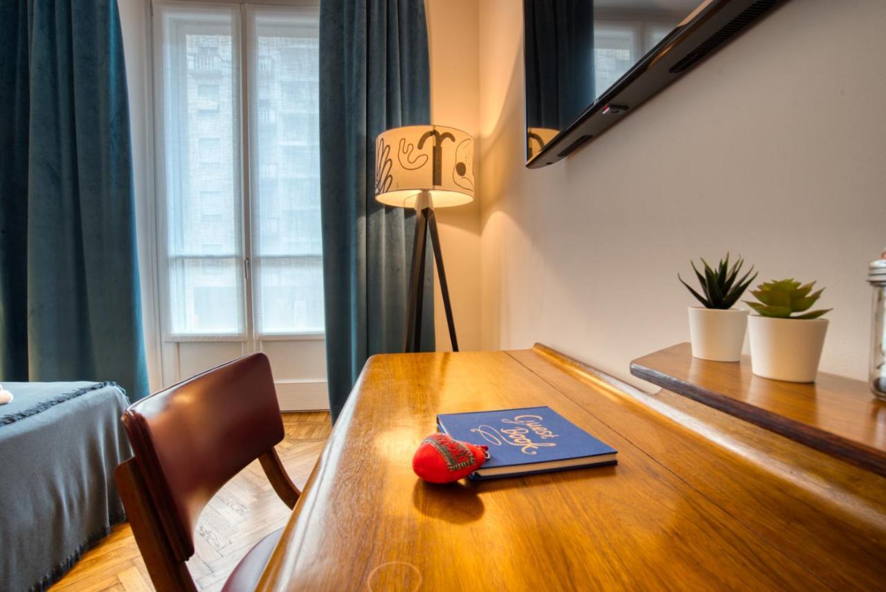 Dimora Claudia - Elegante Matrimoniale Con Bagno, Private Rooms, Self Check In, No Reception ميلان المظهر الخارجي الصورة